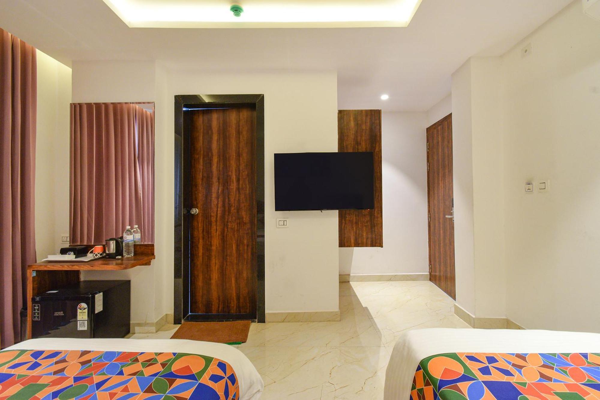 Fabhotel Prime Prowell Apex - Nr Kims Hospital, Hitech City Haiderabad Buitenkant foto