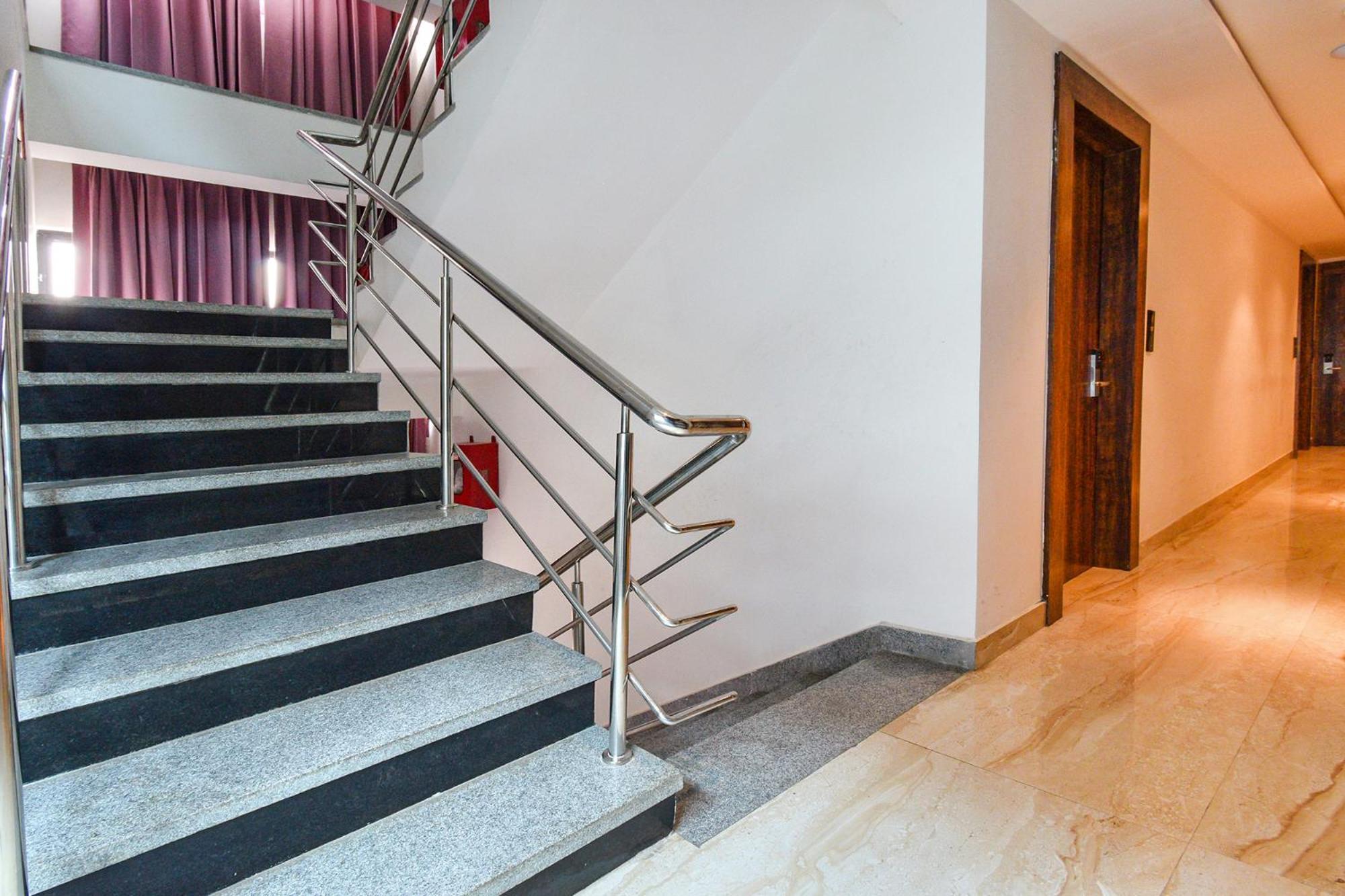 Fabhotel Prime Prowell Apex - Nr Kims Hospital, Hitech City Haiderabad Buitenkant foto